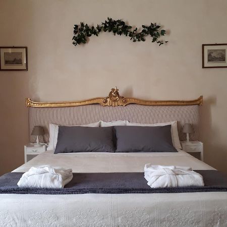 Dependance Royale Bed & Breakfast Caserta Exterior photo