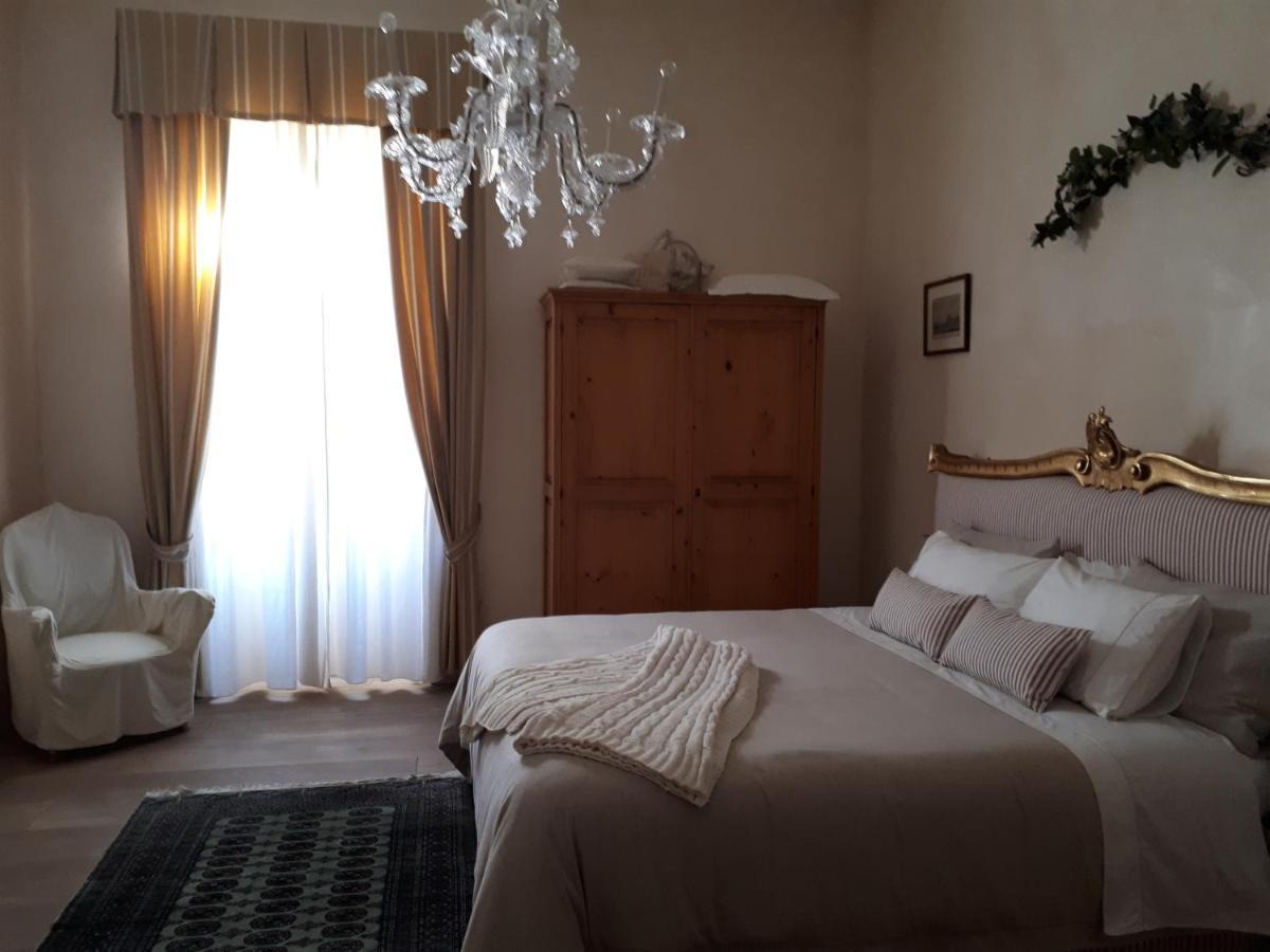 Dependance Royale Bed & Breakfast Caserta Exterior photo